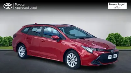 Used Toyota Corolla 140 HP (102 kW) 2025 Red Estate