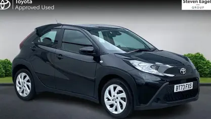 Used Toyota Aygo X PURE 72 HP (52 kW) 2025 SUV
