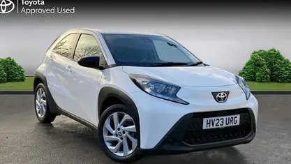 Used Toyota Aygo X PURE 72 HP (52 kW) 2025 SUV