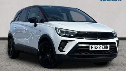 Used Vauxhall Crossland GS Line 110 HP (80 kW) 2022 White SUV