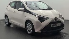 Used 2019 Toyota Aygo X-play Hatchback | £10,850 (Fair price)