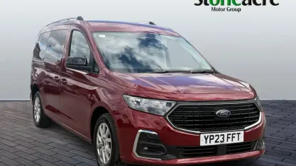 Used Ford Tourneo Connect Titanium 122 HP (89 kW) 2023 Red MPV