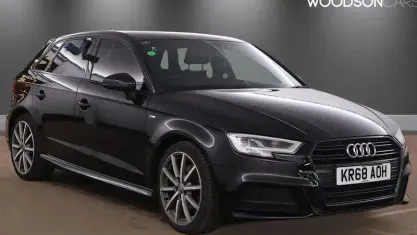 Usado Audi A3 Sportback Black Edition 116 CV (85 kW) 2019 Utilitario