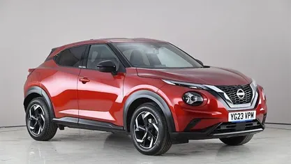 Used Nissan Juke N-Connecta 114 HP (83 kW) 2023 Red SUV
