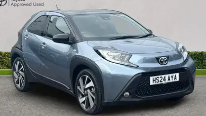 Used Toyota Aygo X 72 HP (52 kW) 2024 Persian salt bitone SUV