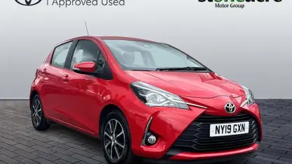 Used Toyota Yaris 111 HP (81 kW) 2019 Red Hatchback