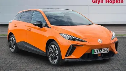 Used MG MG4 EV Trophy 150 kW (204 HP) 2022 Orange Hatchback