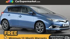 Blue Used 2017 Toyota Auris Hatchback | £10,497 (Fair price)