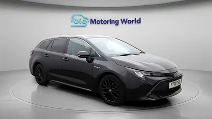 Black Used 2022 Toyota Corolla Design Estate | £16,300 (Fair price)