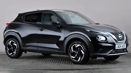 Used Nissan Juke N-Connecta 114 HP (83 kW) 2023 Black SUV