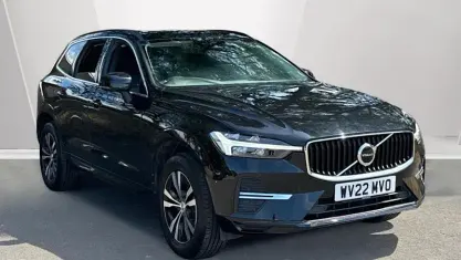 Used Volvo XC60 Momentum 197 HP (144 kW) 2021 Onyx black SUV