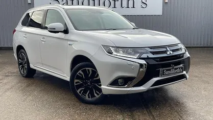 Used Mitsubishi Outlander P-HEV 203 HP (149 kW) 2016 Estate