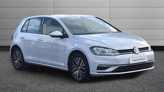 Used 2017 VW Golf VII SE Hatchback | £10,995 (Fair price)