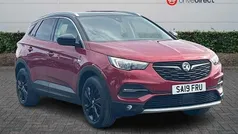 Red Used 2019 Vauxhall Grandland X Design Edition SUV | £10,940 (Fair price)