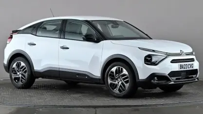 Second-hand Citroën C4 PureTech 101 CP (74 kW) 2023 Alb SUV