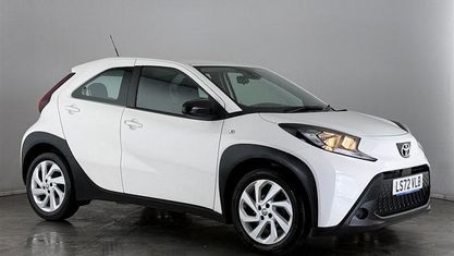 Usado Toyota Aygo X PURE 72 HP (52 kW) 2025 SUV