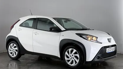 Used Toyota Aygo X PURE 72 HP (52 kW) 2025 SUV