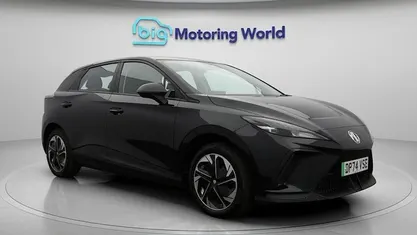 Used 2024 MG MG4 EV SE Hatchback | £15,900 (Fair price)