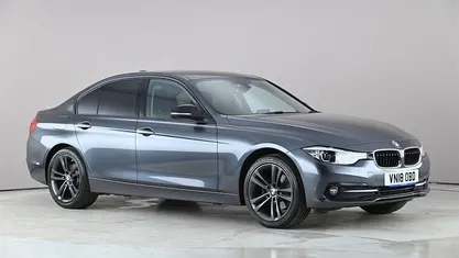 Begagnad BMW 320 Sport Line 190 HK (139 kW) 2018 Grå Sedan