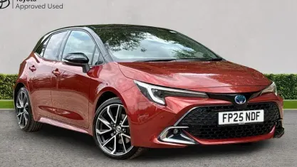 Used Toyota Corolla 178 HP (130 kW) 2025 Red Hatchback