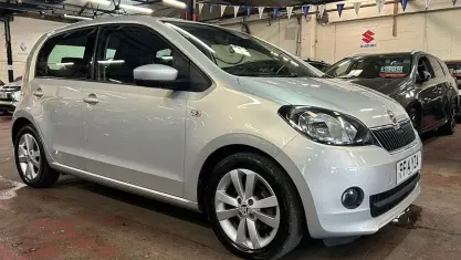 Begagnad Skoda Citigo Elegance 75 HK (55 kW) 2014 Silver Halvkombi