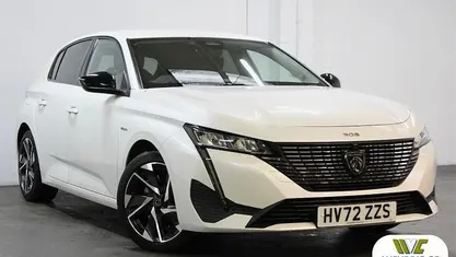White Used 2022 Peugeot 308 Allure Premium Hatchback | £16,495 (Good price)