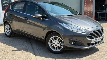 Used Ford Fiesta Zetec 101 HP (74 kW) 2017 Hatchback