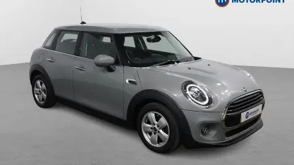 Begagnad Mini Cooper Classic 136 HK (100 kW) 2019 Grå Halvkombi