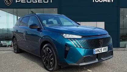 Second-hand Peugeot 5008 GT 136 CP (100 kW) 2025 Albastru SUV