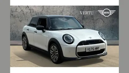 Used Mini Cooper Classic 150 kW (204 HP) 2025 White Hatchback