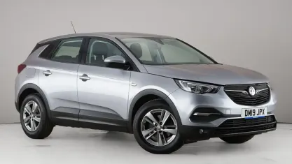 Used Vauxhall Grandland X S 131 HP (96 kW) 2019 Grey SUV