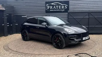 Used Porsche Macan Turbo 400 HP (294 kW) 2015 Black SUV