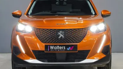 Used Peugeot e-2008 Allure 100 kW (136 HP) 2022 Orange SUV