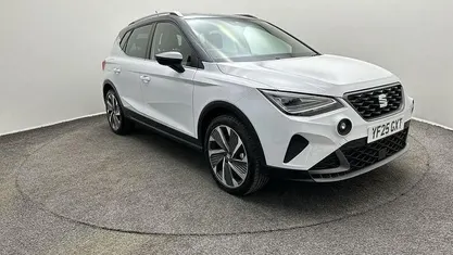 Used Seat Arona FR Sport 116 HP (85 kW) 2025 White SUV
