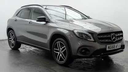 Used Mercedes GLA180 Urban 122 HP (89 kW) 2020 SUV