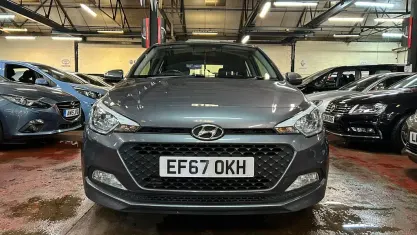 Used Hyundai i20 SE 84 HP (61 kW) 2017 Grey Hatchback