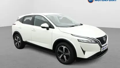 Used Nissan Qashqai N-Connecta 140 HP (102 kW) 2023 White SUV