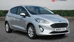 Premium paint moondust silver Used 2018 Ford Fiesta Zetec Hatchback | £10,498 (Fair price)