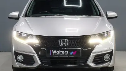 Used Honda Civic SE Plus 120 HP (88 kW) 2016 Silver Hatchback