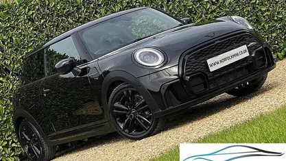 Used Mini Cooper Hatch 136 HP (100 kW) 2021 Hatchback
