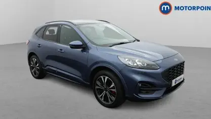 Usado Ford Kuga ST-Line X 224 HP (164 kW) 2023 Azul SUV
