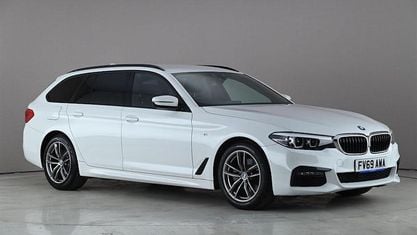 Begagnad BMW 520 M Sport 184 HK (135 kW) 2019 Vit Kombi