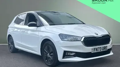 Used Skoda Fabia Colour Edition 110 HP (80 kW) 2023 White Hatchback
