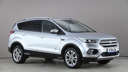 Usado Ford Kuga Titanium 179 HP (131 kW) 2018 Prateado SUV