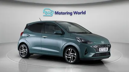 Used Hyundai i10 Premium 84 HP (61 kW) 2023 Hatchback
