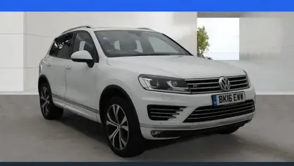 Begagnad VW Touareg R-line 262 HK (192 kW) 2017 SUV