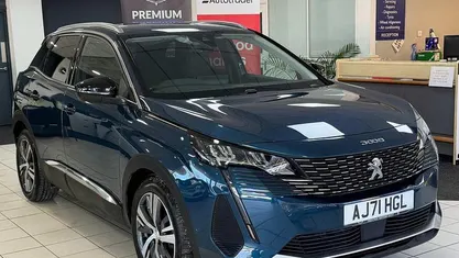 Used Peugeot 3008 Allure Premium 300 HP (220 kW) 2022 Blue SUV