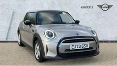 Used 2023 Mini Cooper Classic Hatchback | £19,095 (Fair price)