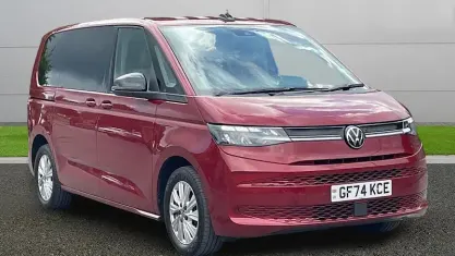 Used VW Multivan Life 218 HP (160 kW) 2024 Red MPV