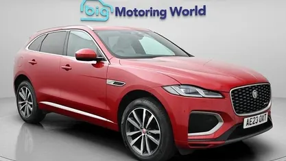 Second-hand Jaguar F-Pace R-Dynamic 204 CP (150 kW) 2022 Roșu SUV
